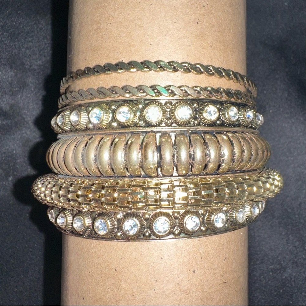 Cruise Club Bangle Bracelet Set
